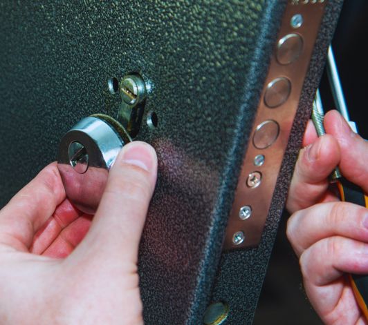 door lock repair
